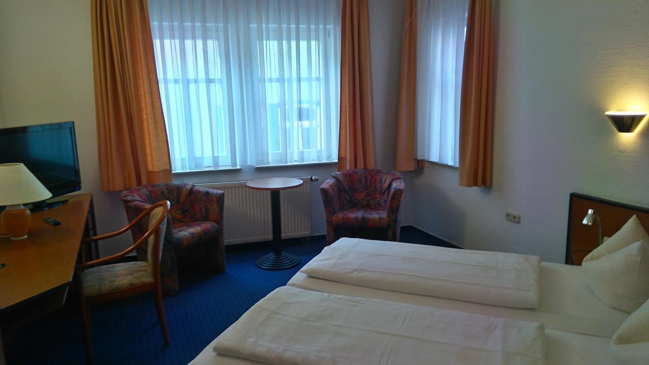 Hotel Loewensteiner Hof Haus Am Neuplatz 베르트하임 외부 사진